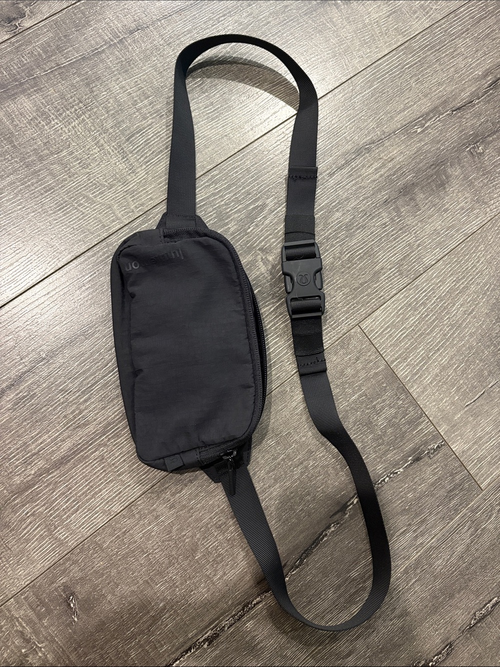 lululemon athletica Mini Crossbody Bag in Black